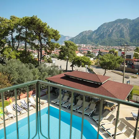 Life Aparthotel
